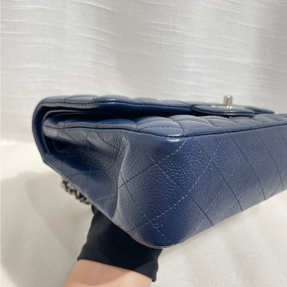 CHANEL  Caviar Medium Classic Double Flap - Picture 5 of 16